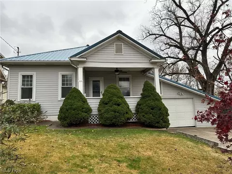 908 26th St, Parkersburg, WV 26101