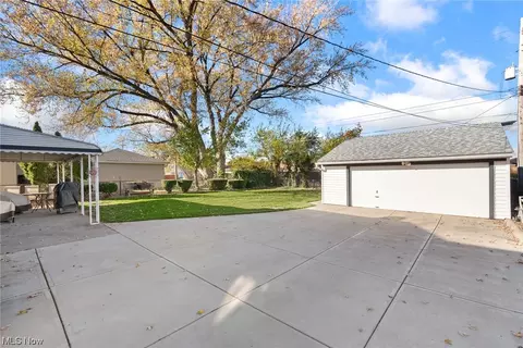 73 E Dartmoor Ave, Seven Hills, OH 44131 photo 27