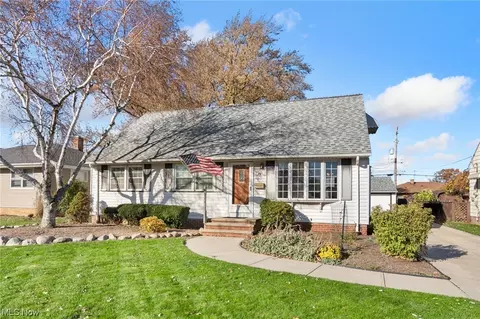 73 E Dartmoor Ave, Seven Hills, OH 44131