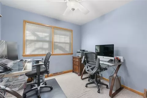 73 E Dartmoor Ave, Seven Hills, OH 44131 photo 16