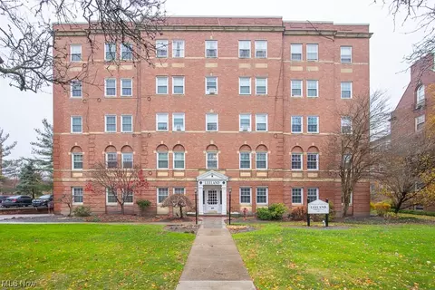 15820 Van Aken Blvd #407, Shaker Heights, OH 44120