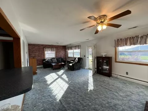 1458 Patricia St, Belpre, OH 45714 photo 6