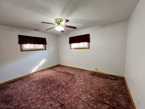 1458 Patricia St, Belpre, OH 45714 photo 9