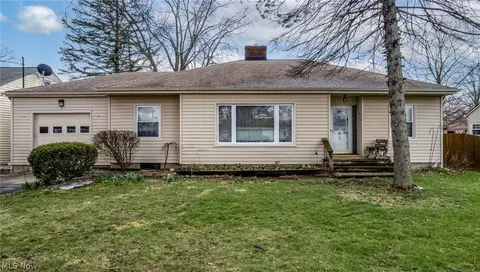 843 Belvedere Ave NE, Warren, OH 44483