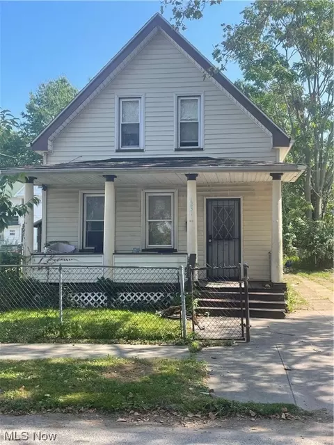 1231 E 60th St, Cleveland, OH 44103