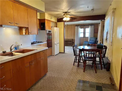 1340 Alphada Ave, Akron, OH 44310 photo 3