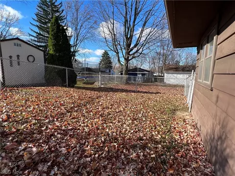 1340 Alphada Ave, Akron, OH 44310 photo 22