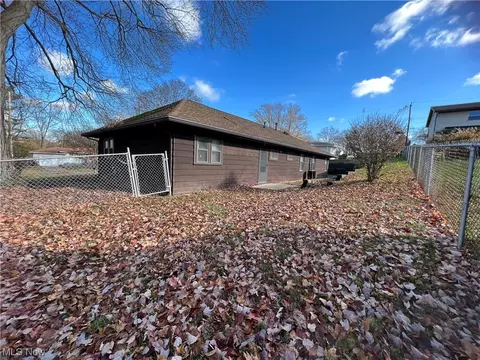 1340 Alphada Ave, Akron, OH 44310 photo 23