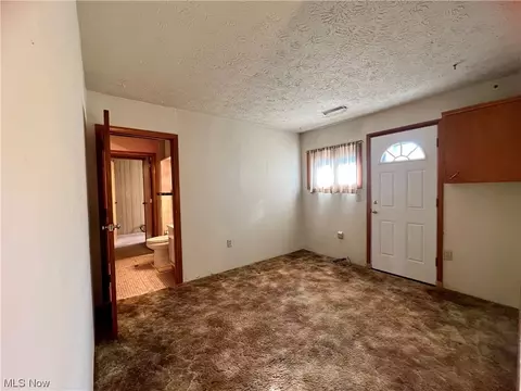 1340 Alphada Ave, Akron, OH 44310 photo 9
