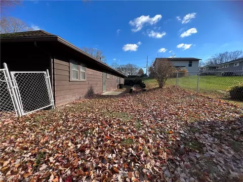 1340 Alphada Ave, Akron, OH 44310 photo 21