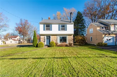982 N Main St, Poland, OH 44514