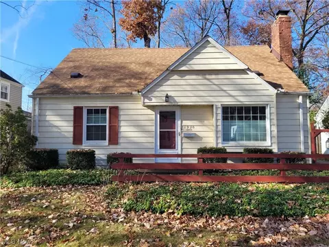 1930 11th St, Cuyahoga Falls, OH 44221