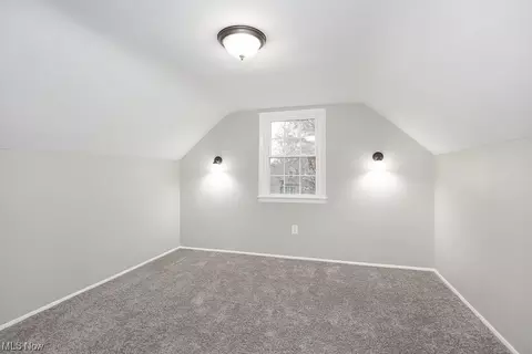 440 E 274th St, Euclid, OH 44132 photo 8