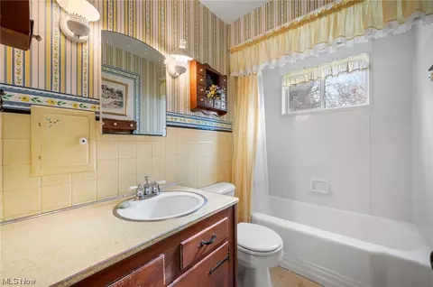 14600 Summit Ave, Maple Heights, OH 44137 photo 16