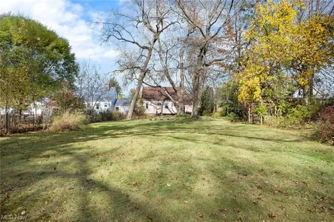 14600 Summit Ave, Maple Heights, OH 44137 photo 6