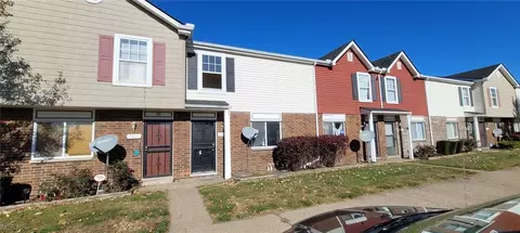 7327 Otis Ct, Cleveland, OH 44104