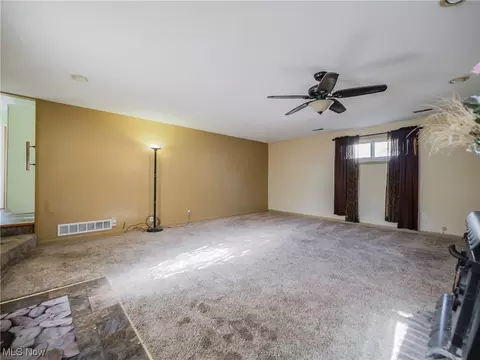 363 Brandtson Ave, Elyria, OH 44035 photo 22
