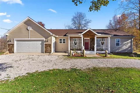 2608 Eureka Rd, Ashtabula, OH 44004 photo 3