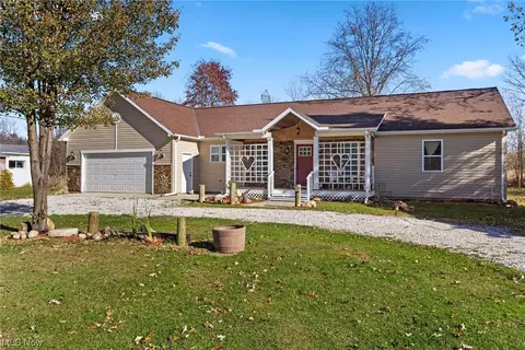 2608 Eureka Rd, Ashtabula, OH 44004 photo 4