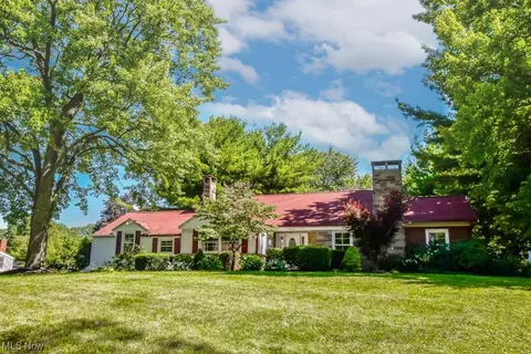 1654 Coventry Rd NE, Massillon, OH 44646