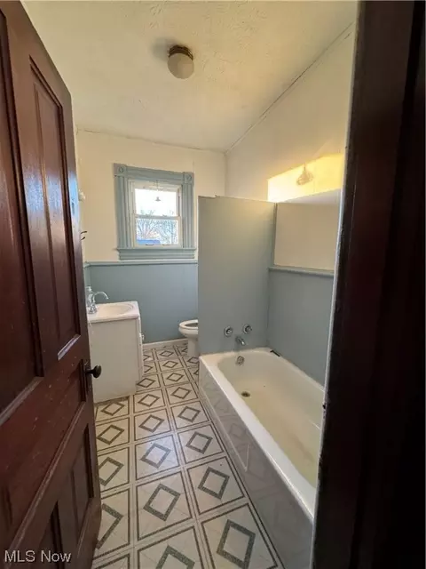 137 Euclid Ave, Barnesville, OH 43713 photo 13