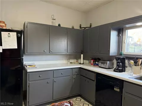 137 Euclid Ave, Barnesville, OH 43713 photo 5