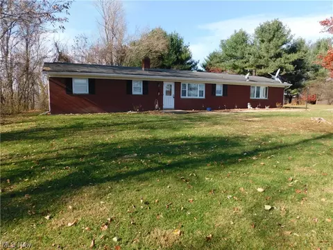 61784 Ray Ramsay Rd, Jacobsburg, OH 43933
