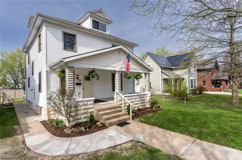 708 N Walnut St, Dover, OH 44622 photo 4