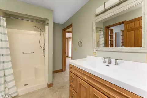 708 N Walnut St, Dover, OH 44622 photo 27