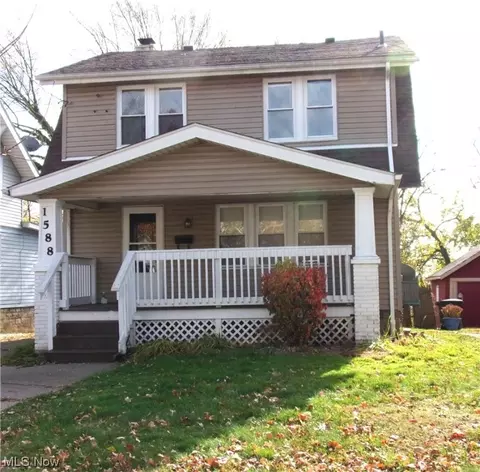 1588 Hillside Ter, Akron, OH 44305