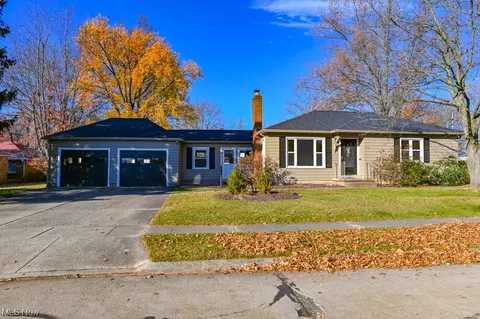 577 Hartzler St, Wooster, OH 44691