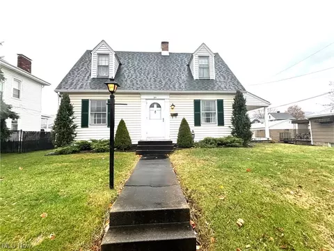 2111 Charles St, Wellsburg, WV 26070