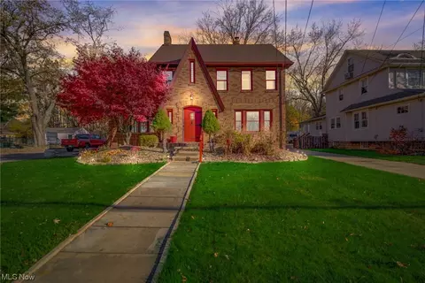6197 Turney Rd, Garfield Heights, OH 44125
