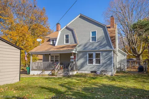 7187 Maple St, Mentor, OH 44060 photo 1