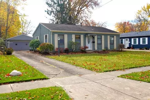 185 Best St, Berea, OH 44017