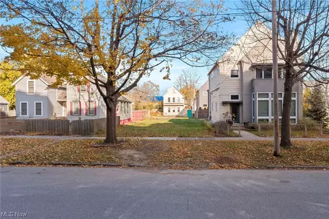 2373 W 7th St, Cleveland, OH 44113