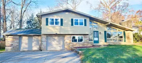 2863 Mara Loma Cir, Wooster, OH 44691