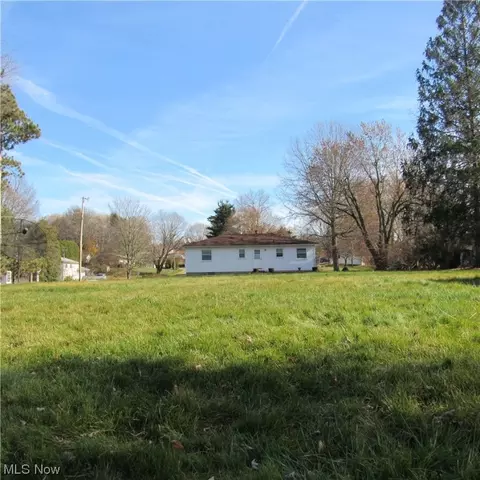 4732 Jupiter Rd, Uniontown, OH 44685