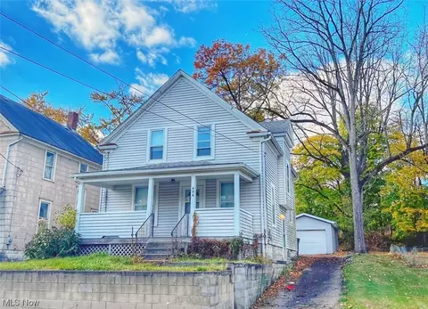 494 Rhodes Ave, Akron, OH 44307