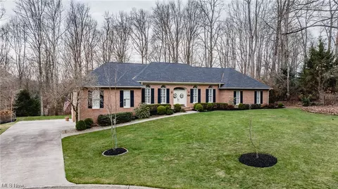 126 Vaughts Run Way, Washington, WV 26181