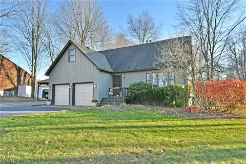 3834 Smith Stewart Rd, Niles, OH 44446