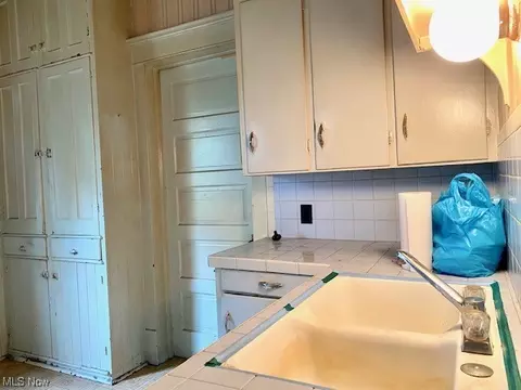 601 W 44th St, Ashtabula, OH 44004 photo 17