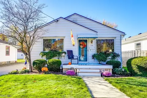 324 Dawn Dr, Akron, OH 44312