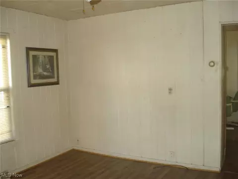 895 E 232nd St, Euclid, OH 44123 photo 3