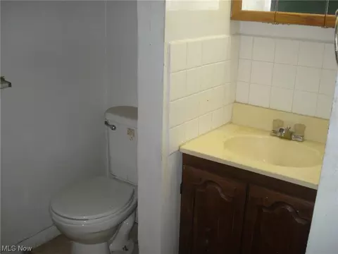 895 E 232nd St, Euclid, OH 44123 photo 19
