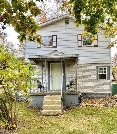 240 E 46th St, Lorain, OH 44052 photo 1