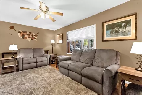1816 Bathgate Ave, Madison, OH 44057 photo 3