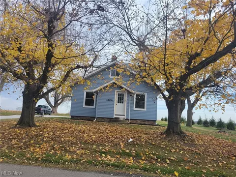 3300 Parks Ave NE, Louisville, OH 44641