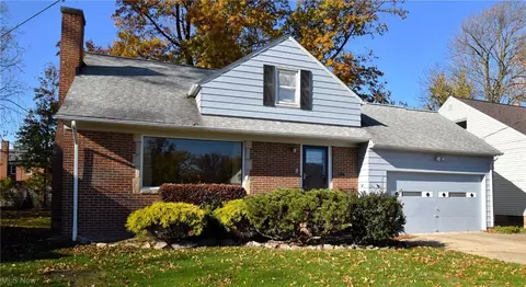 392 Halle Dr, Euclid, OH 44132