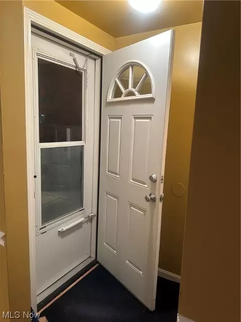 Entry Way - 754 E 232nd St, Euclid, OH 44123 photo 1 of 5